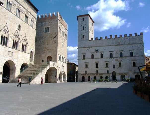 Todi-Piazza-del-Popolo